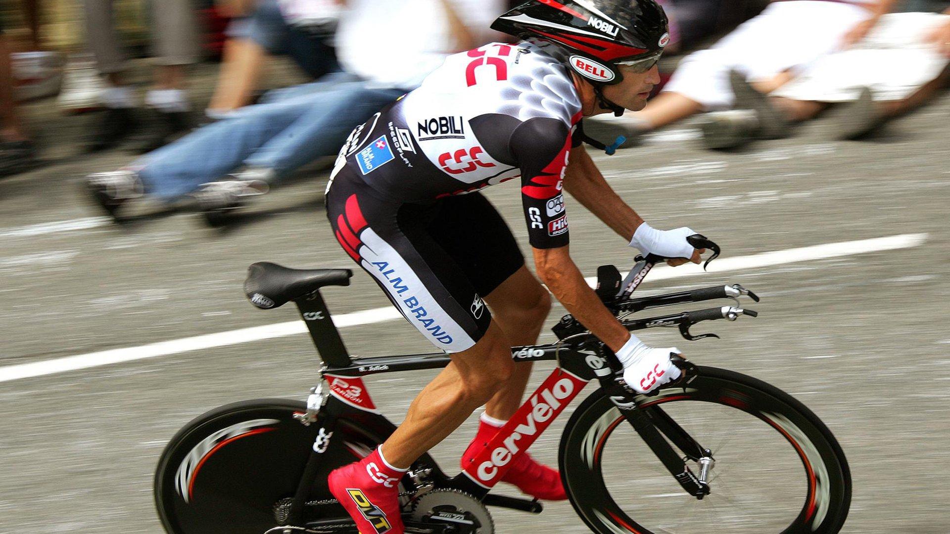 穆勒深情回顾德甲征程,十三座沙拉盘见证传奇,坦言每一次夺冠都独一无二