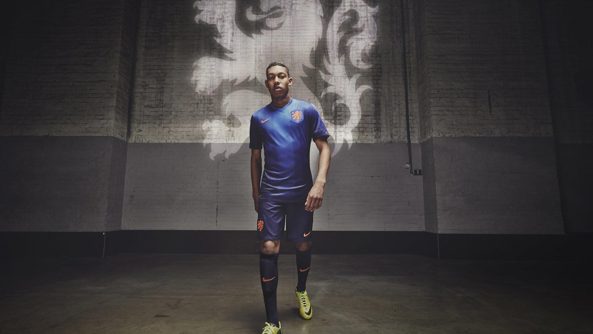 绿茵场上的不屈之战,卢卡斯头球救主,浙江1-1扳平展现团队韧性